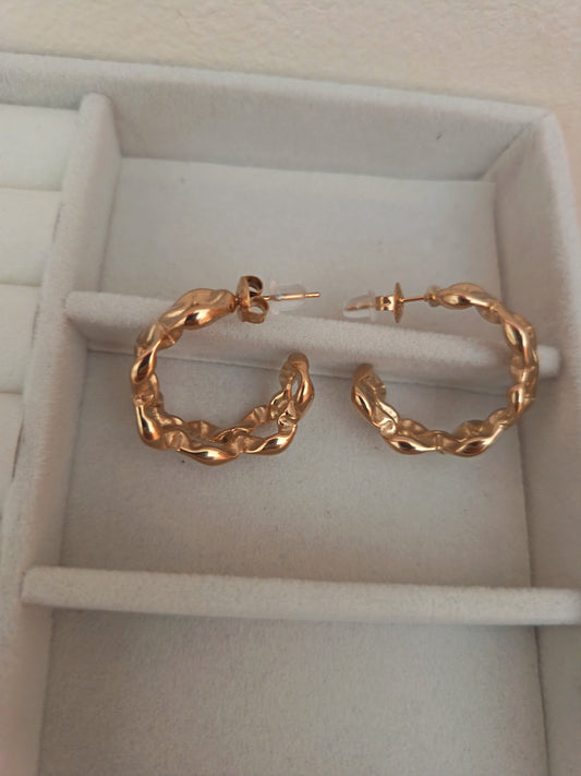 Pendientes aro entrelazado